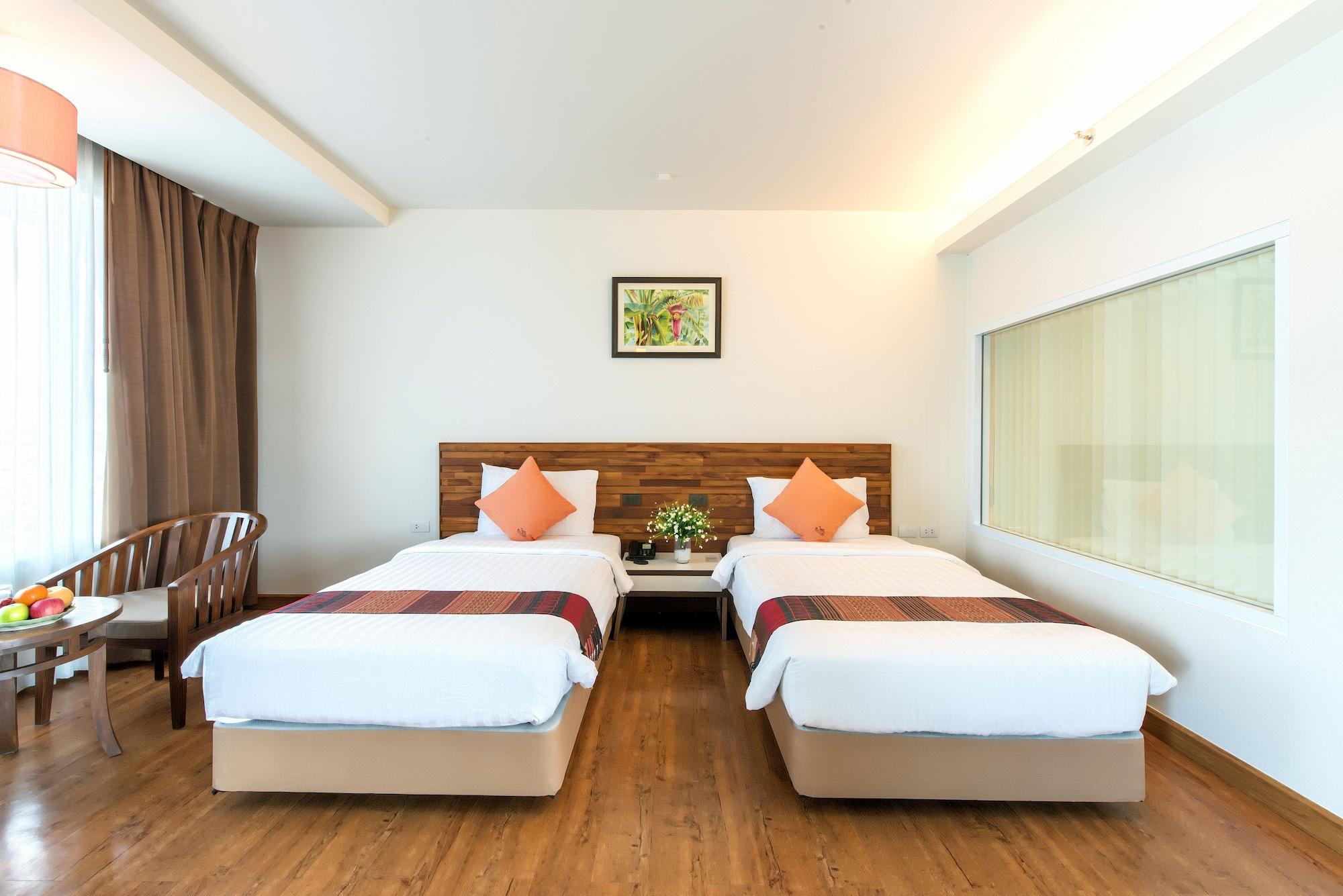 Buri Sriphu Hotel Хат'яй Екстер'єр фото