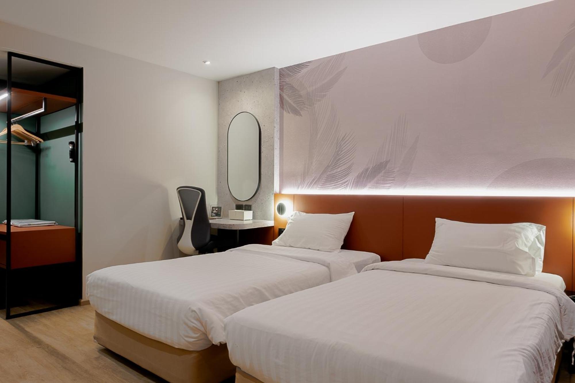 Buri Sriphu Hotel Хат'яй Екстер'єр фото
