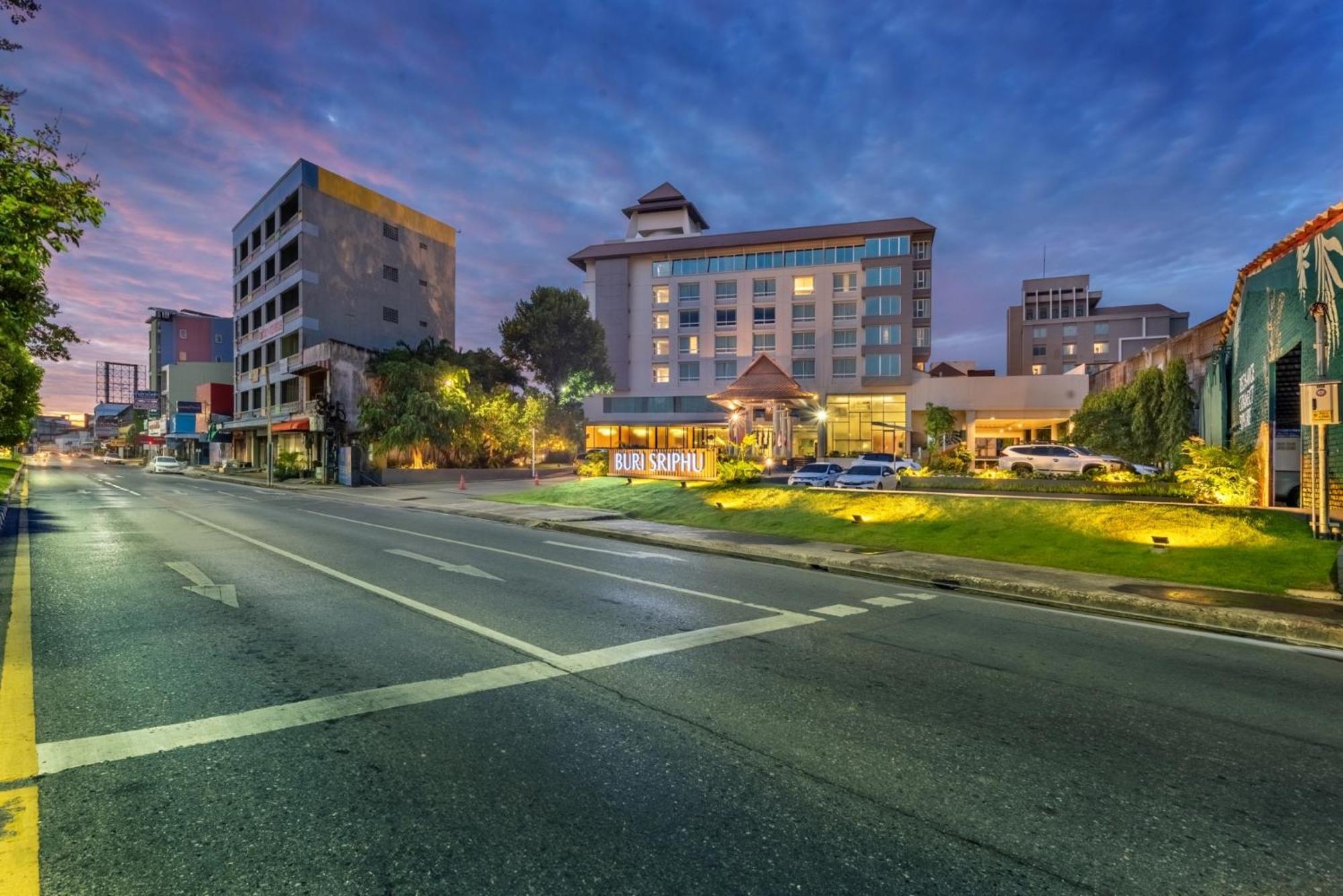 Buri Sriphu Hotel Хат'яй Екстер'єр фото