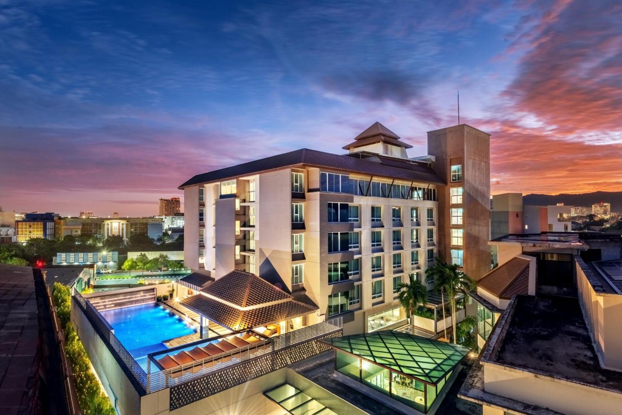 Buri Sriphu Hotel Хат'яй Екстер'єр фото