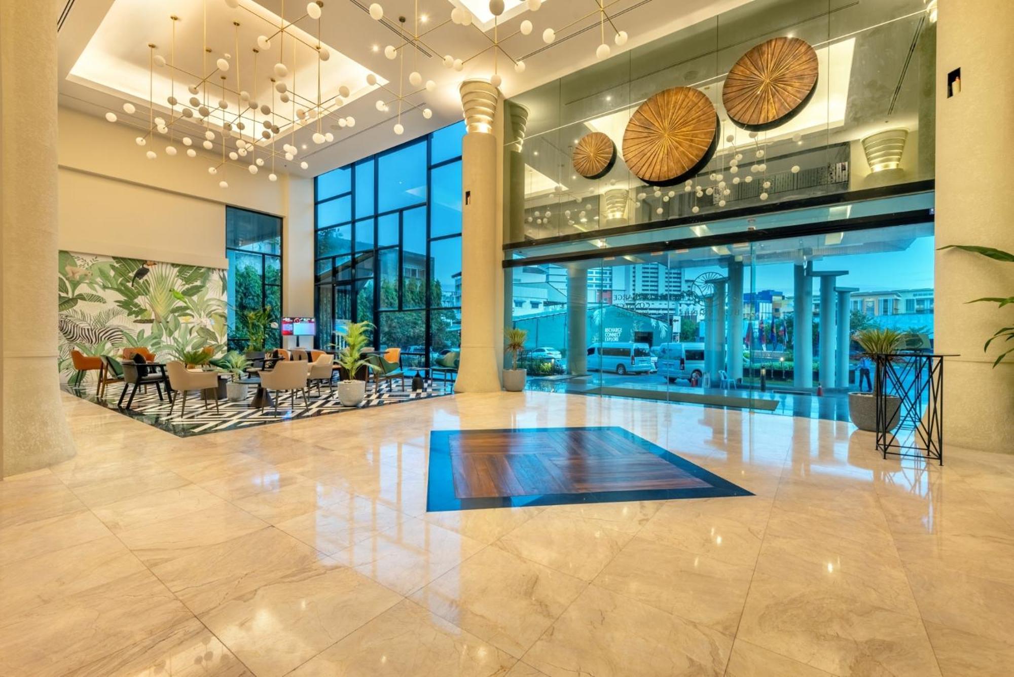 Buri Sriphu Hotel Хат'яй Екстер'єр фото