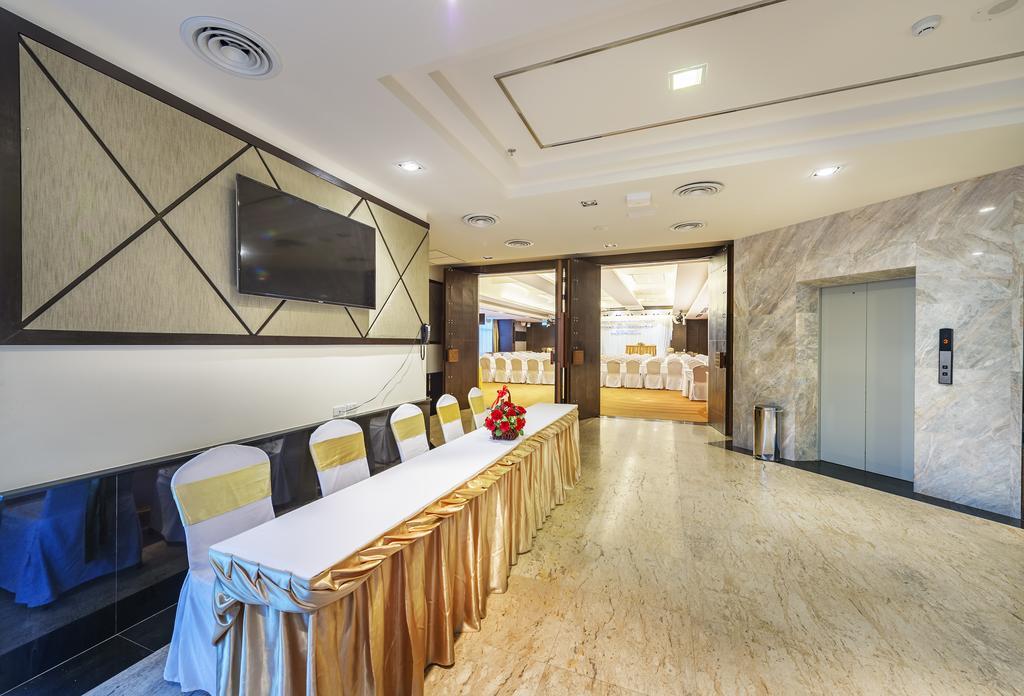 Buri Sriphu Hotel Хат'яй Екстер'єр фото