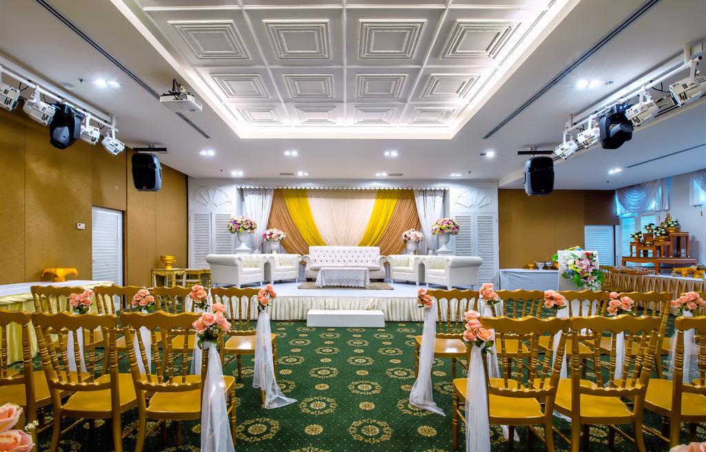 Buri Sriphu Hotel Хат'яй Екстер'єр фото